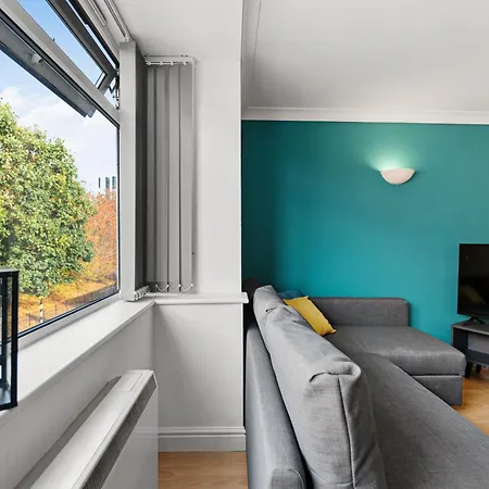 Plaza - Centrally Located, Contractor Friendly Apartman Leeds