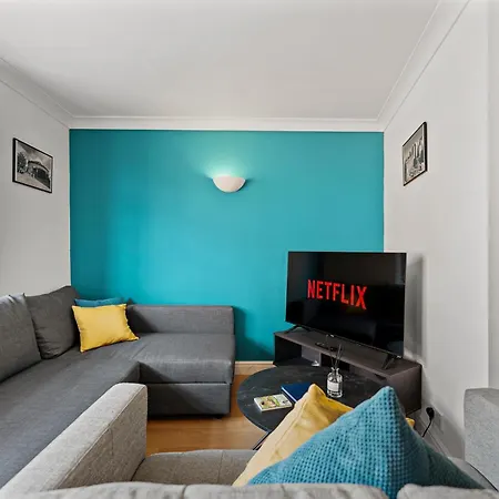 Apartman Plaza - Centrally Located, Contractor Friendly Leeds