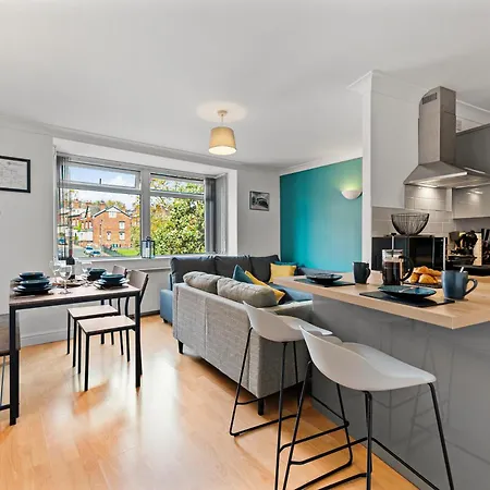 Plaza - Centrally Located, Contractor Friendly *