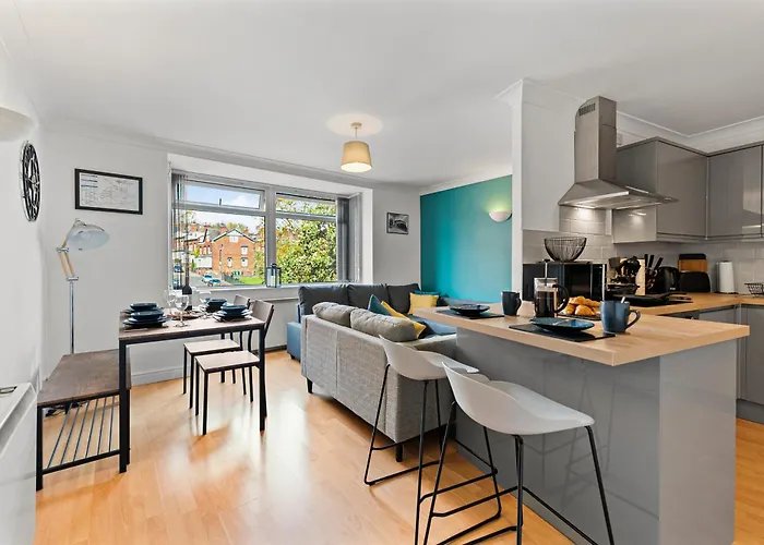 Plaza - Centrally Located, Contractor Friendly *