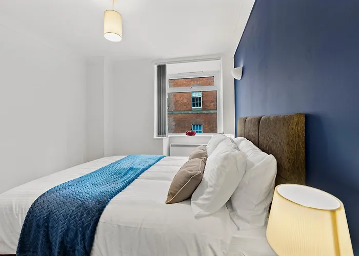 Apartment Plaza - Centrally Located, Contractor Friendly *